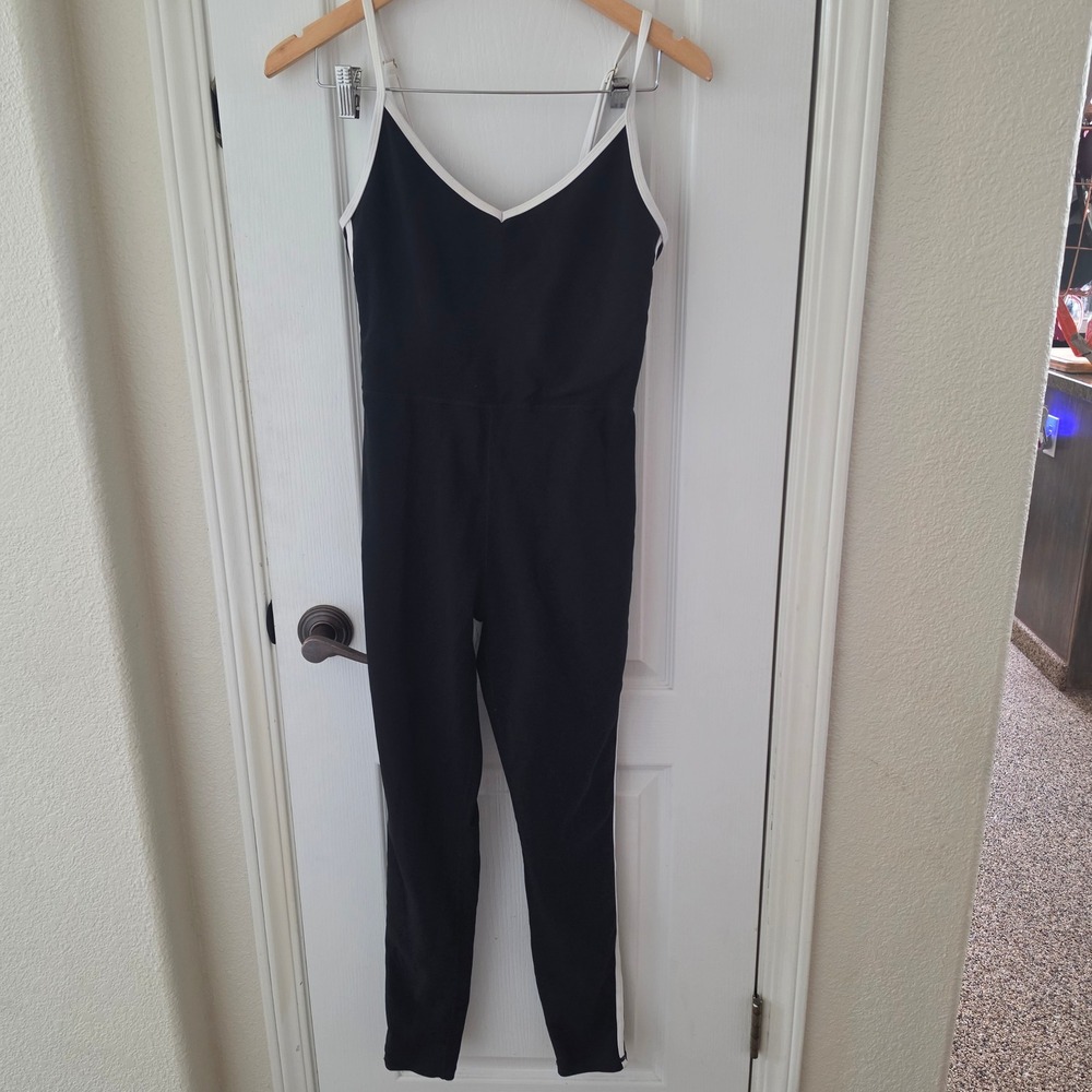 WILO Melbourne Australia Ribbed Activewear Jumpsuit Black White Size L